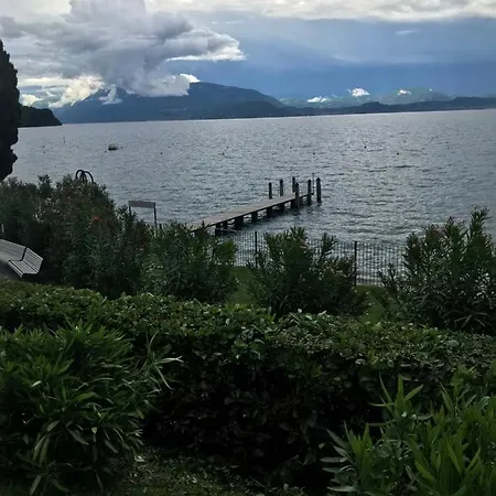Sulla Piscina Panoramica Apartment Manerba del Garda