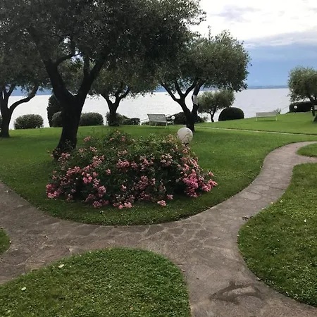 Sulla Piscina Panoramica * Manerba del Garda