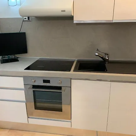 Sulla Piscina Panoramica Apartment Manerba del Garda