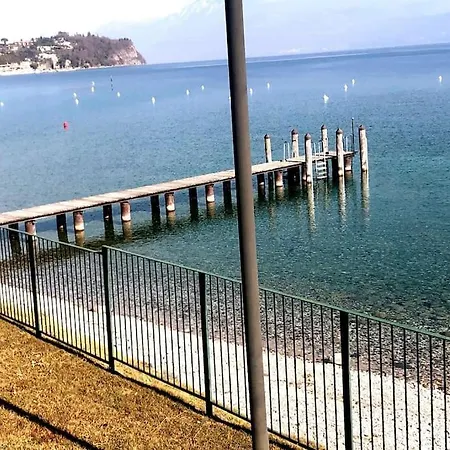 Sulla Piscina Panoramica Apartment Manerba del Garda